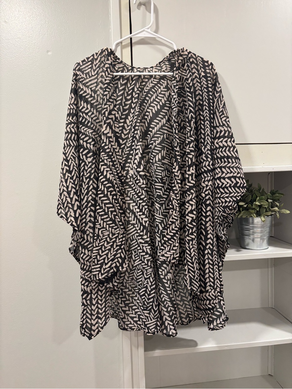 Sseko Noonday Black & Cream Patterned Kimono Jacket